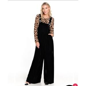 John Mark Women's Black Velvet Wide Leg Overall Jumpsuit SZ L Formal Cocktail